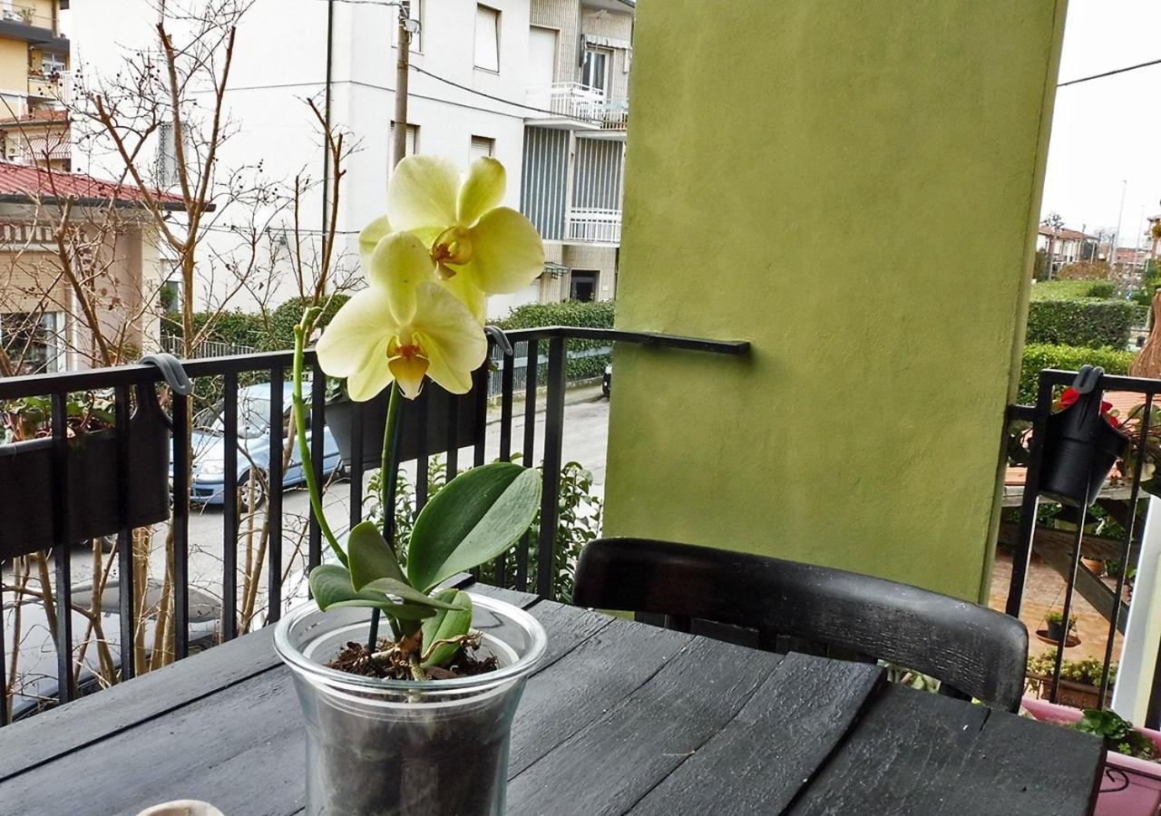 Casa La Rosa - Mare E Pineta - 2 Bici Incluse Villa Viareggio Dış mekan fotoğraf